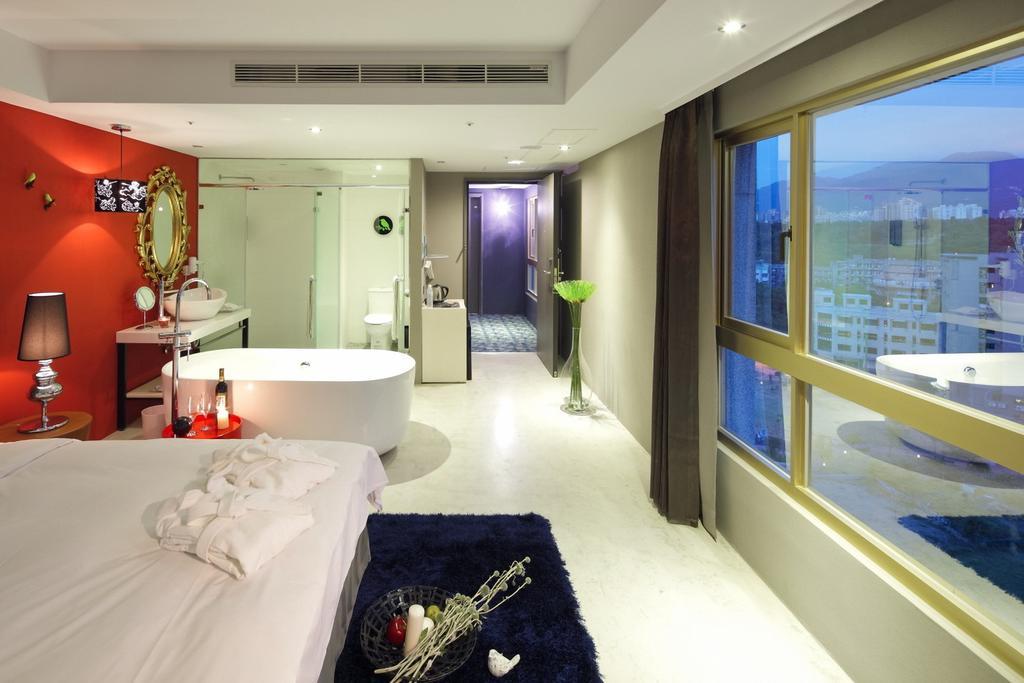 Hotelday Tamsui Exterior photo